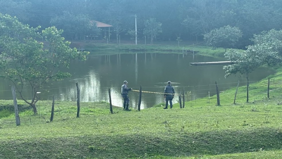 Polícia investiga se mãe tentou intoxicar filhos antes de afogamento | G1