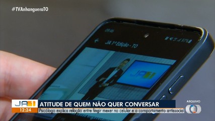 Pesquisa revela hábito de fingir usar o celular para evitar interações sociais