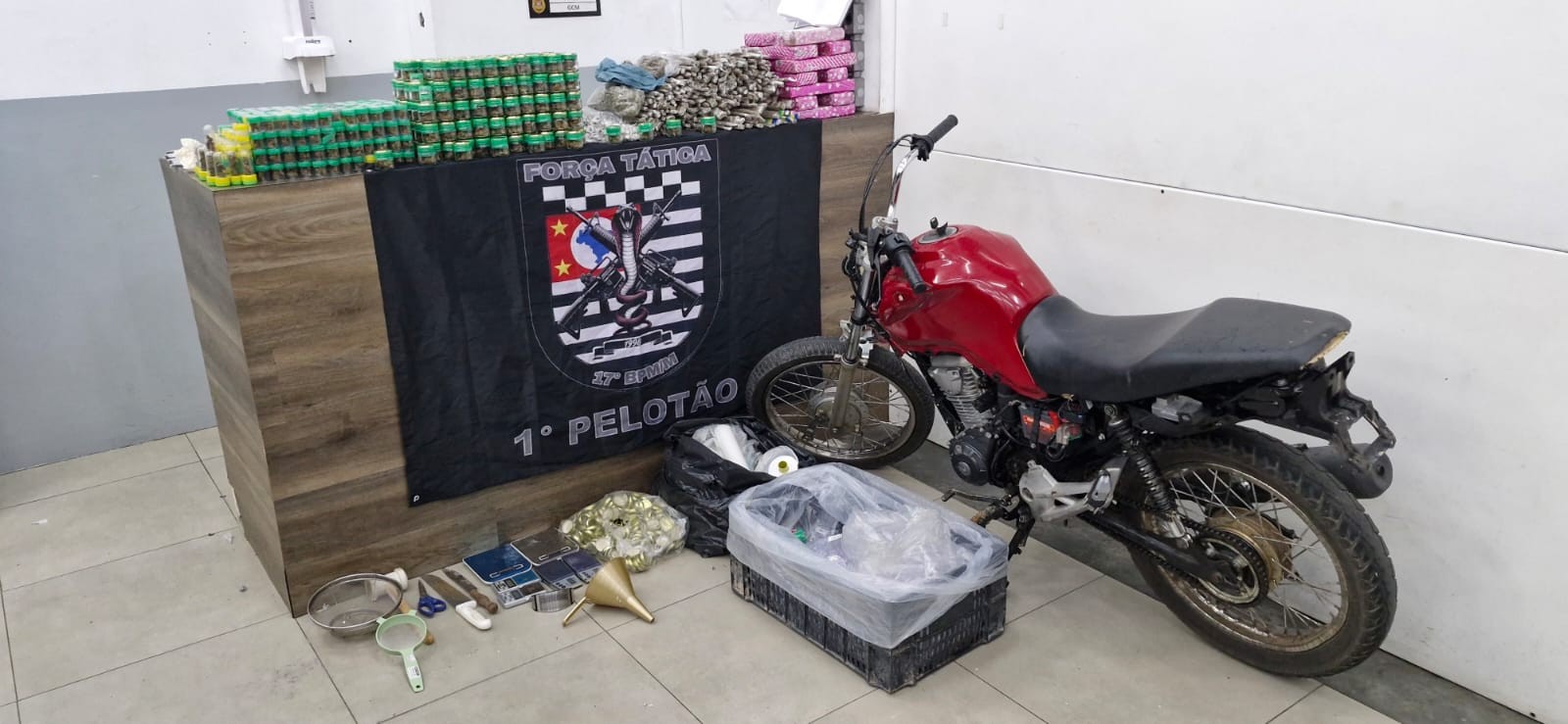 Mais de 34 kg de drogas são apreendidos pela polícia em uma casa de Mogi das Cruzes