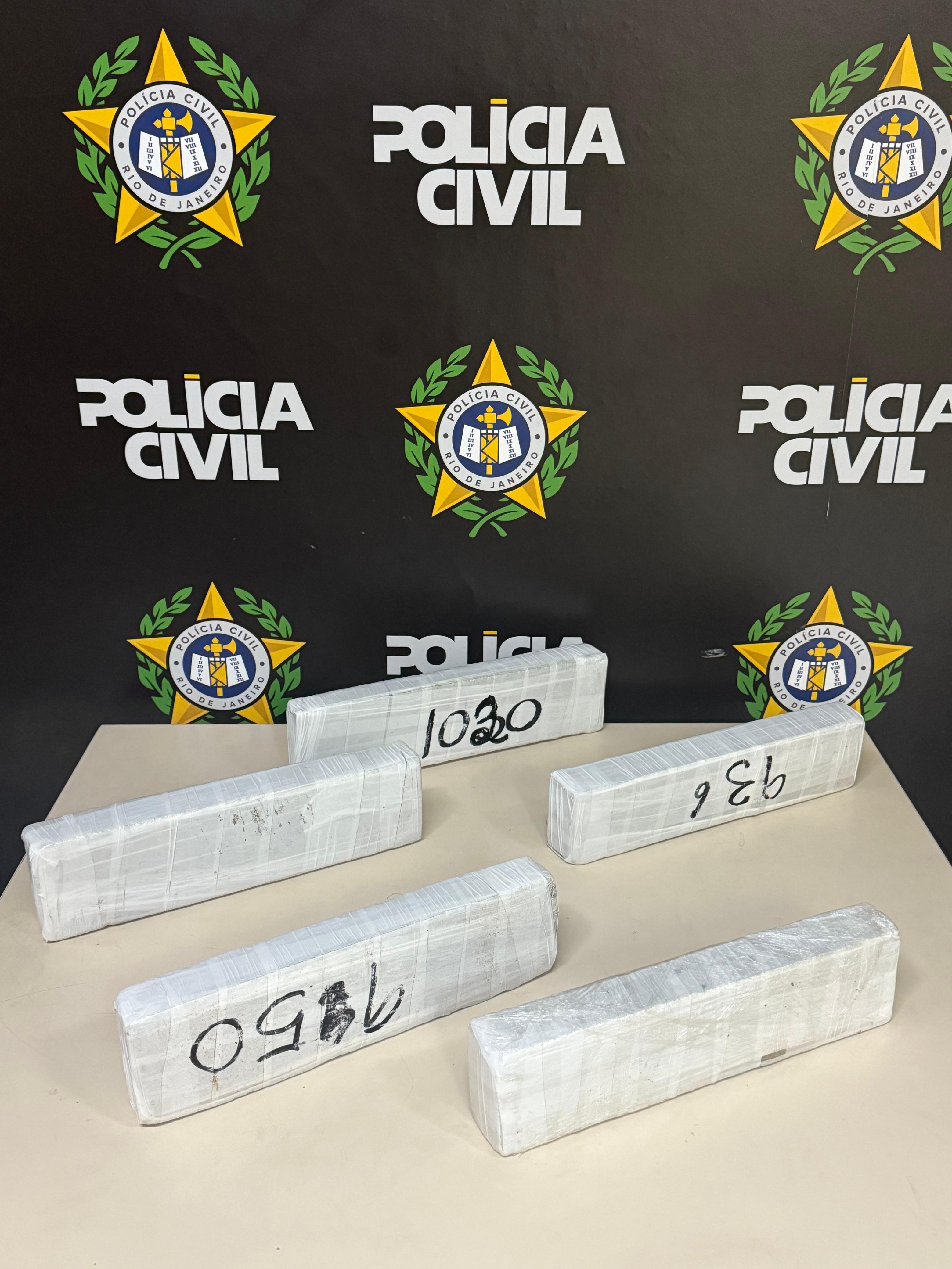 Polícia Civil intercepta 5 kg de maconha que seriam distribuídos em Barra Mansa e Volta Redonda