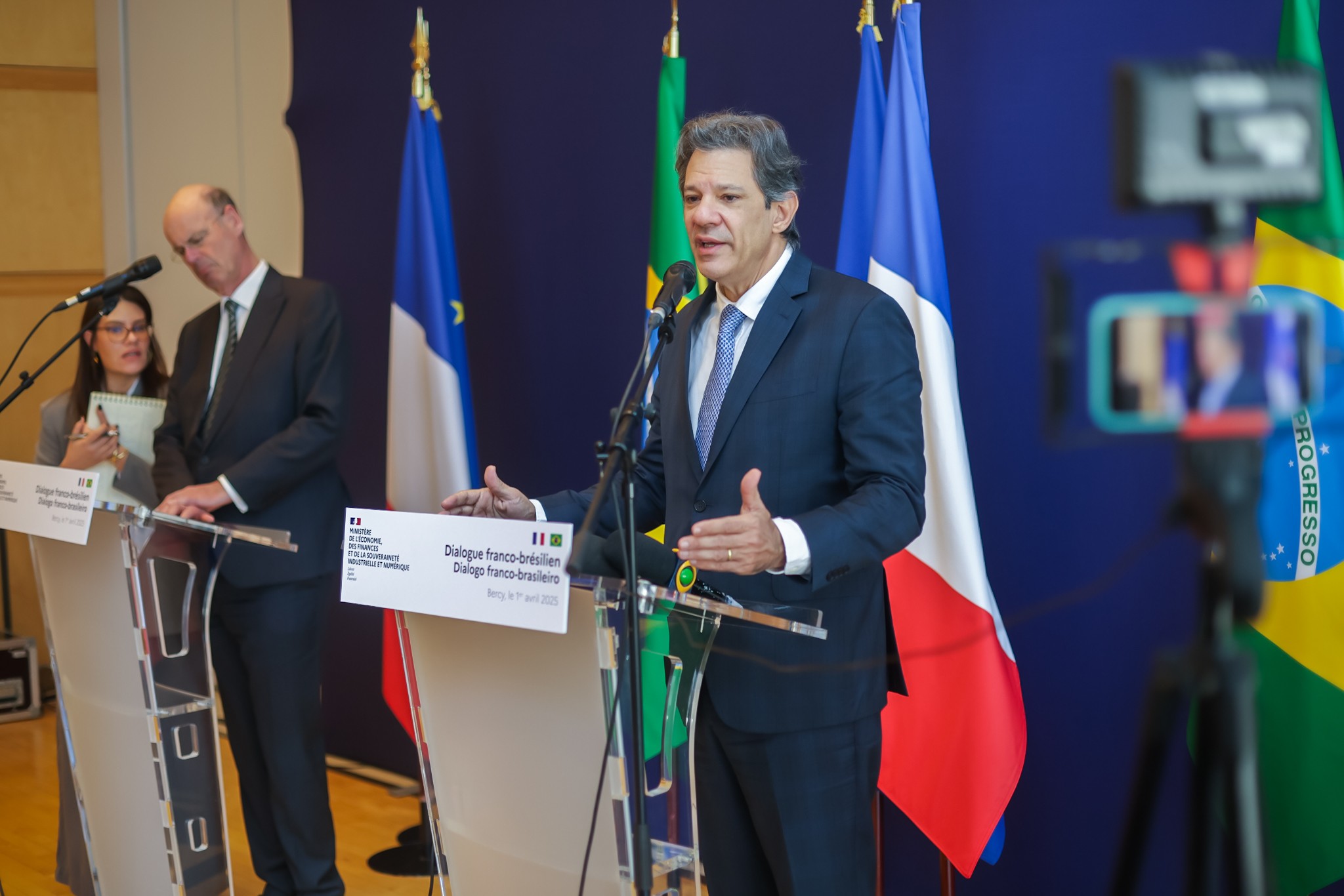 'Causaria estranheza', diz Haddad sobre eventual taxação adicional dos EUA contra o Brasil