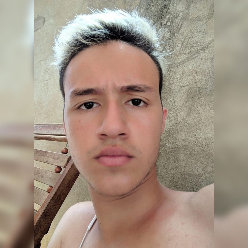 Marcos Henrique Flauzino Santos, de 21 anos, um dos mortos no acidente envolvendo motocicletas — Foto: Reprodução