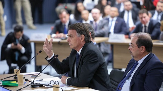 Moraes nega pedido de Bolsonaro para anular delação de Mauro Cid - Defesa do ex-presidente pediu a anulação do acordo de delação premiada com base em reportagens que apontam que Cid teria usado perfil em rede social para revelar tratativas e reclamado da atuação de investigadores.