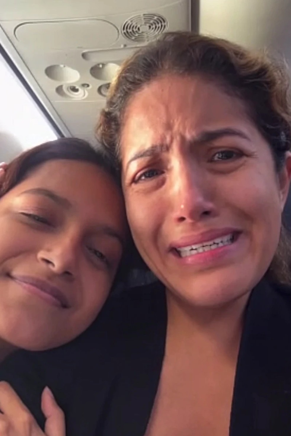 Mãe e filha rumo ao Equador. Elas retornaram ao país na quarta-feira (26). — Foto: Divulgação