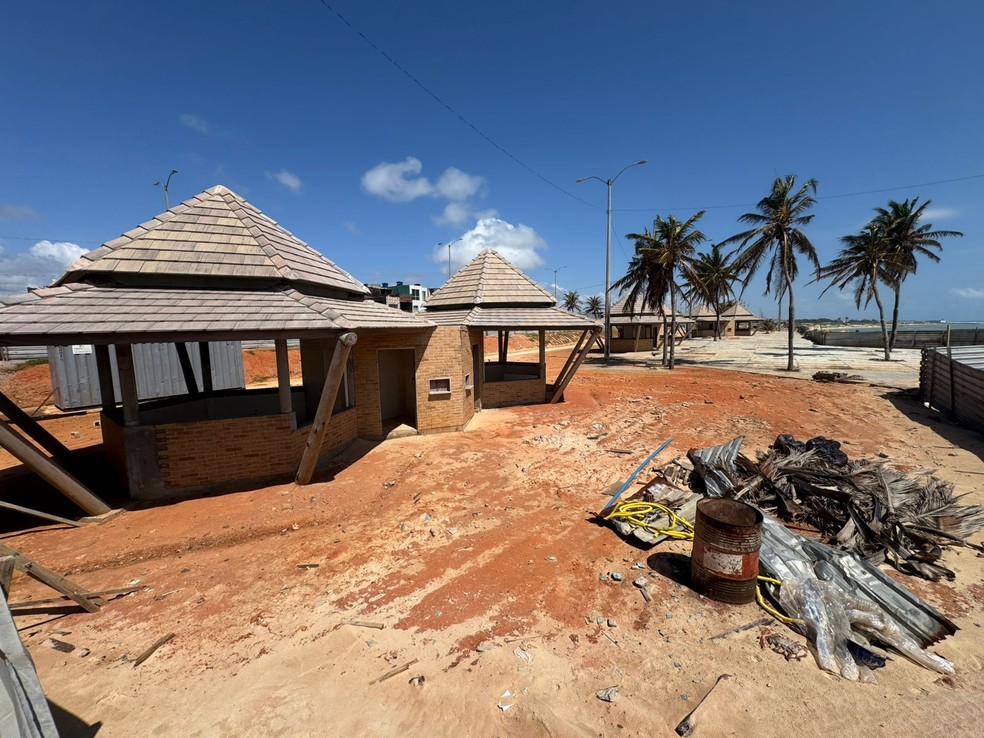 Obras paradas na orla da praia do Meio em NAtal — Foto: Sérgio Henrique Santos/Inter TV Cabugi