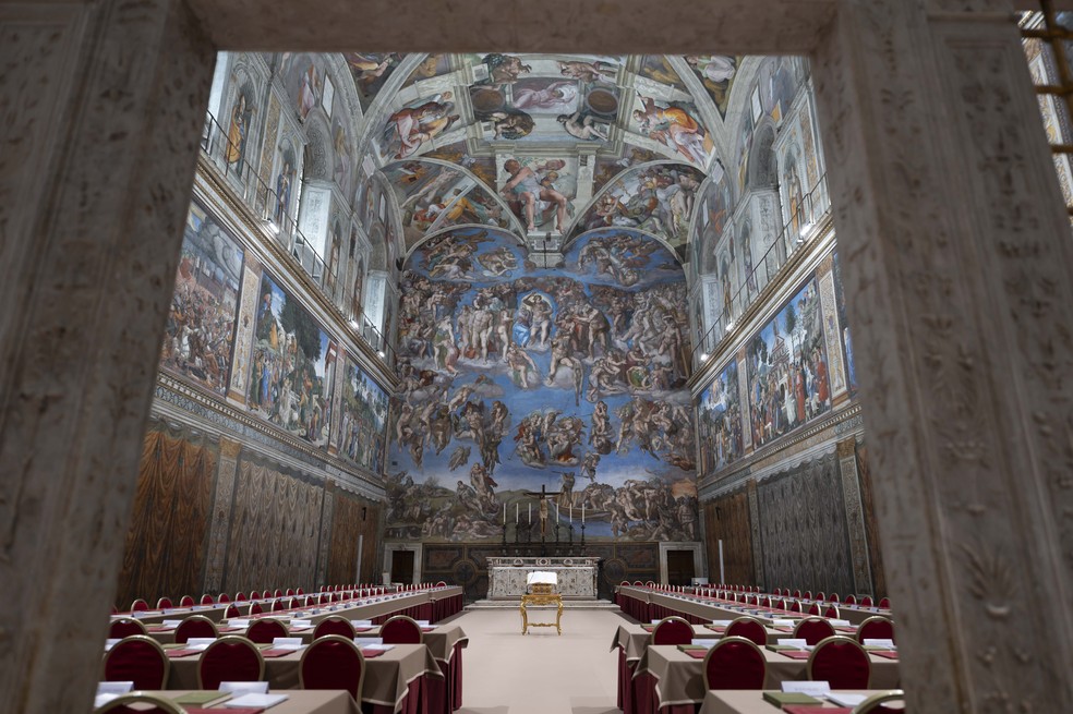 Vaticano divulga imagens de Capela Sistina pronta para receber conclave. — Foto: Serviço de imprensa do Vaticano