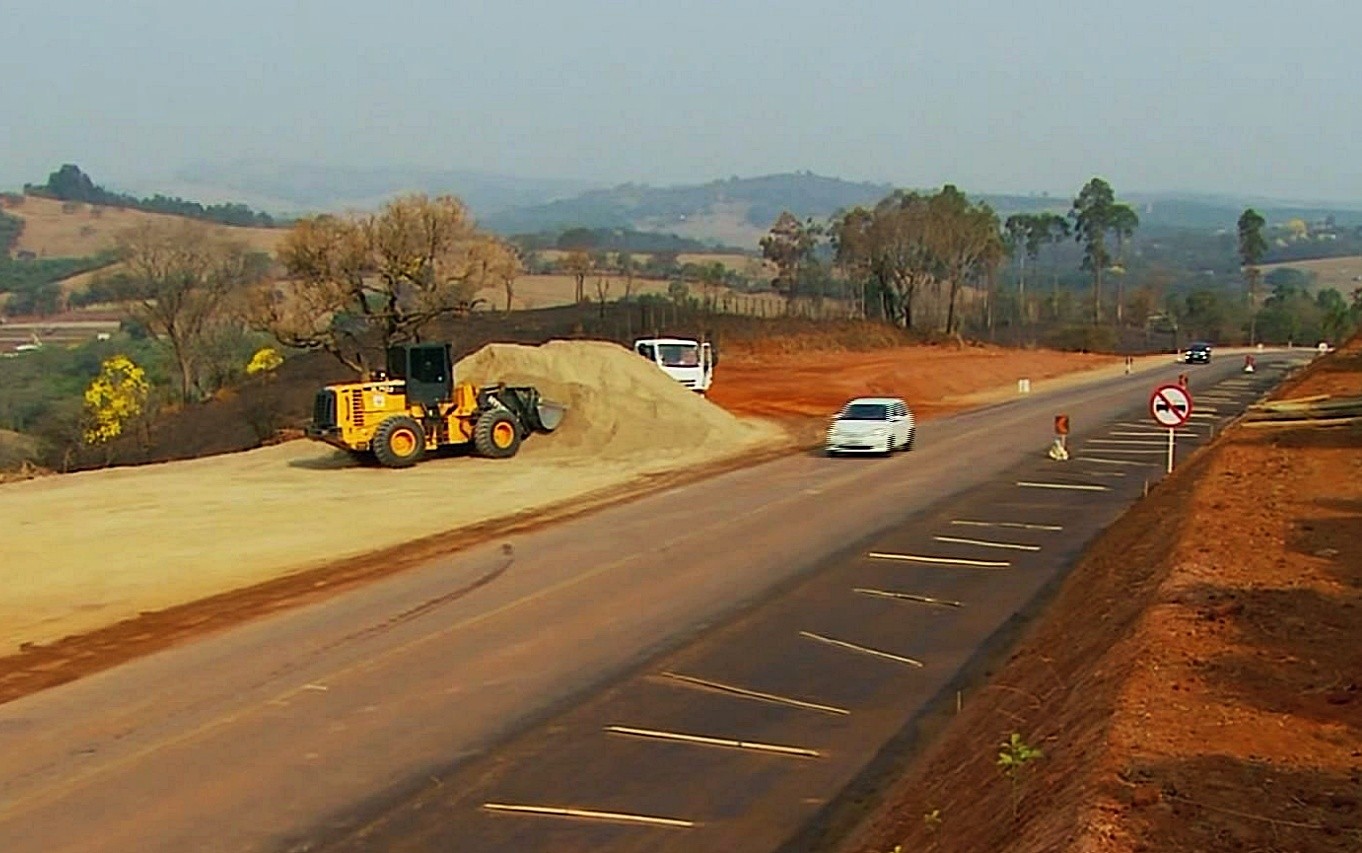 Após paralisações e nova licitação, obras da MG-167 entre Varginha e Três Pontas devem ser concluídas ainda em setembro