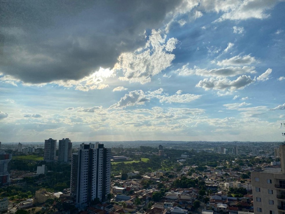 A partir de quinta-feira (20), Presidente Prudente deve ter mais nuvens no céu e rajadas de vento moderadas — Foto: Beatriz Jarins/g1