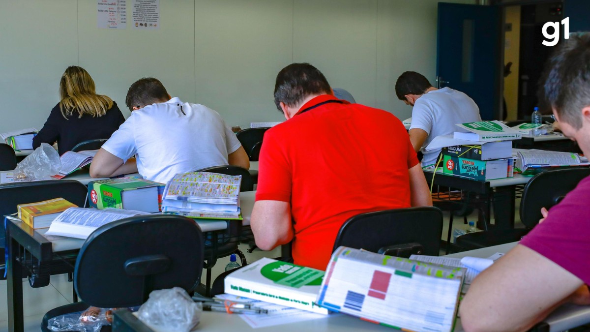 Prefeitura de Porto Alegre abre concurso com salários que podem passar de R$ 12 mil