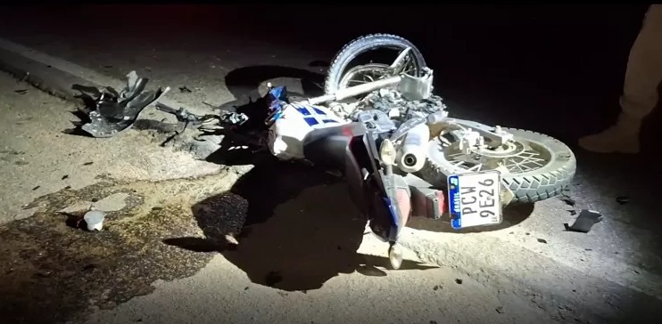Motorista bate em moto e mata duas mulheres na BR-232, no Sertão