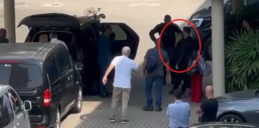 Madonna desembarca no Rio — Foto: Reprodução/TV Globo