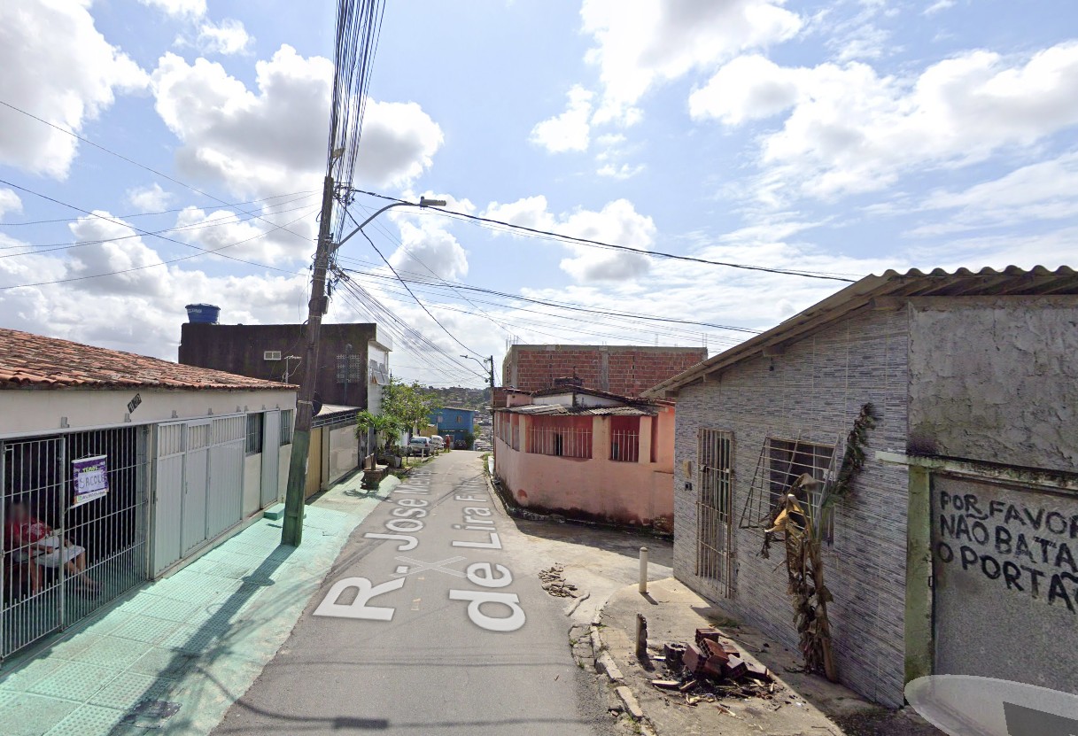 Jovem morre após ser baleada dentro de casa no Recife; companheiro da vítima é preso em flagrante