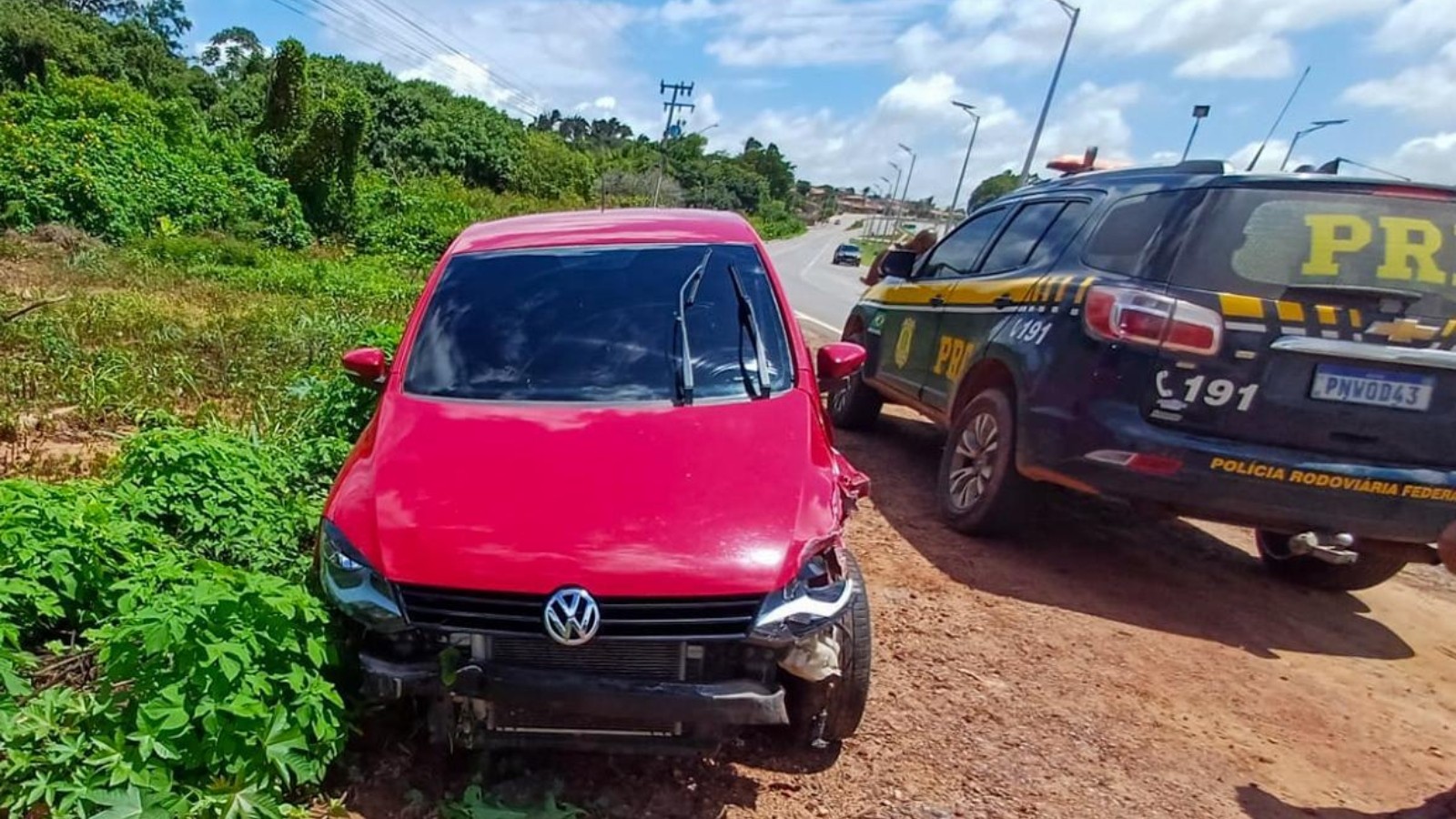 Motorista bêbado e sem uma perna é preso após atropelar motociclista e bater em outros veículos no Ceará