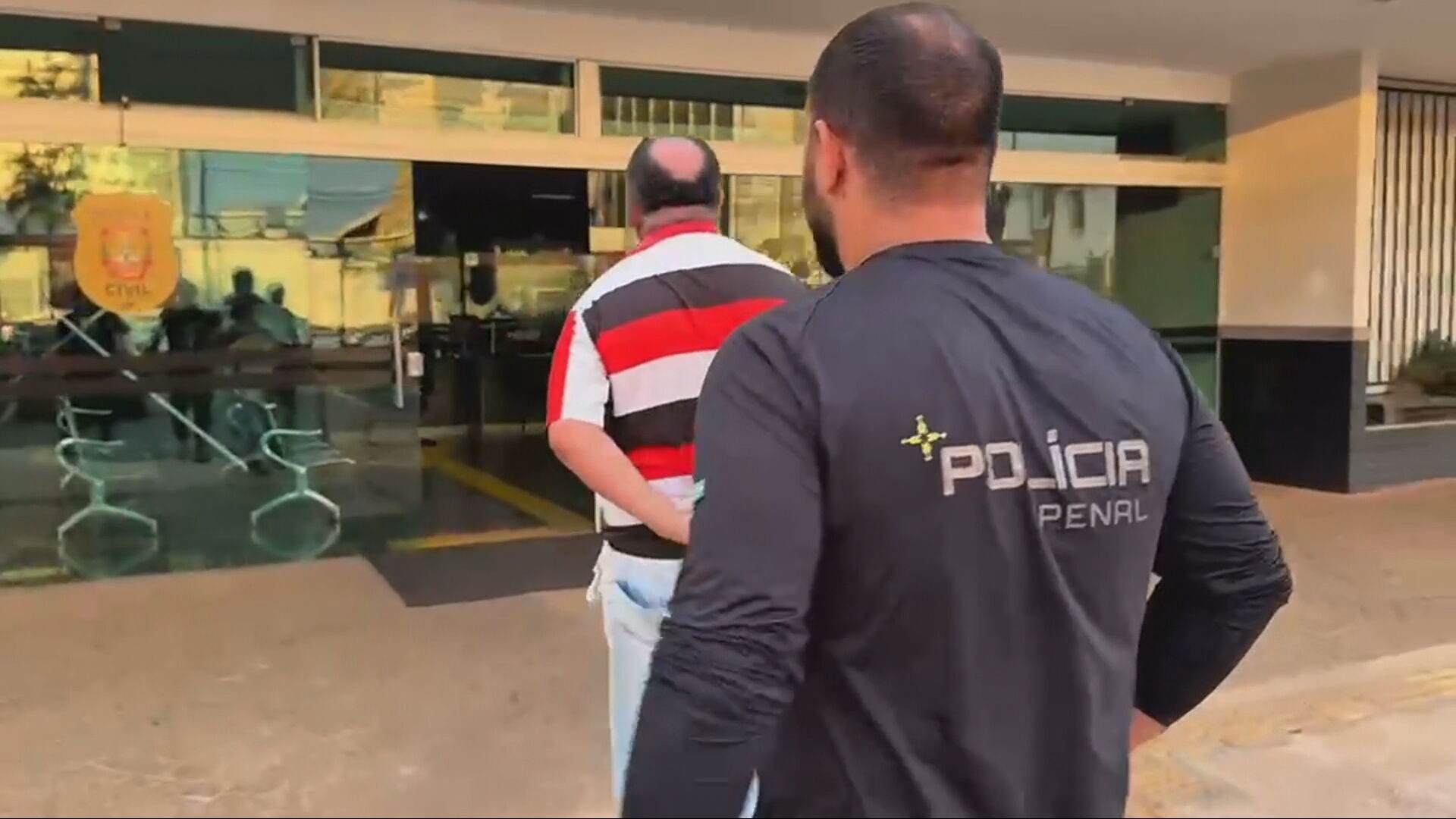 Homem é preso suspeito de importunação sexual em ônibus no DF