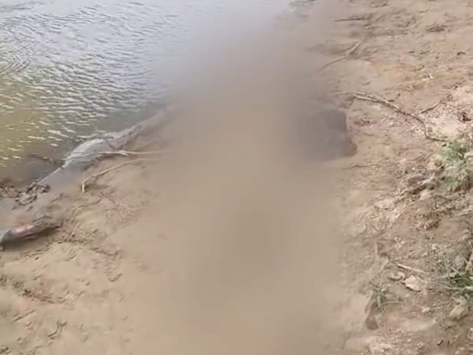 Moradores encontram ossada humana durante pescaria no Rio Acre na capital: 'Susto'