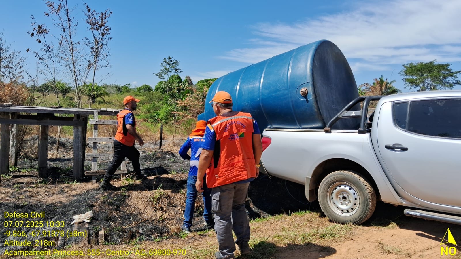 Sem chuvas em Rio Branco, moradores de comunidades rurais recebem água em caminhões-pipas: ‘Todo ano a gente sofre’