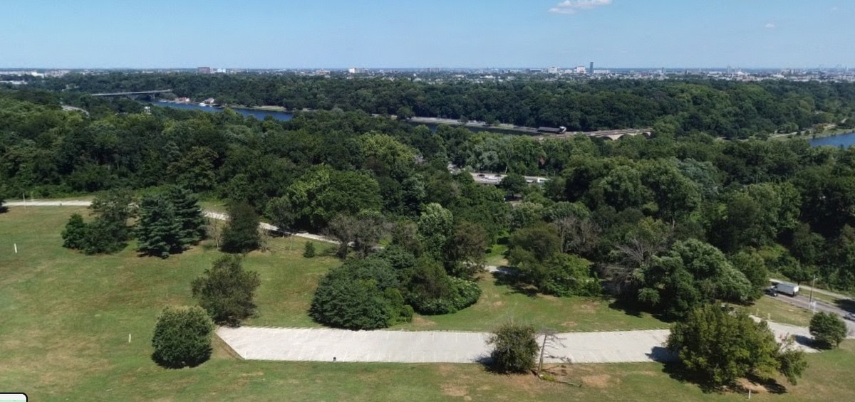 Tiroteio nos EUA deixa 2 mortos em parque na Filadélfia, diz TV