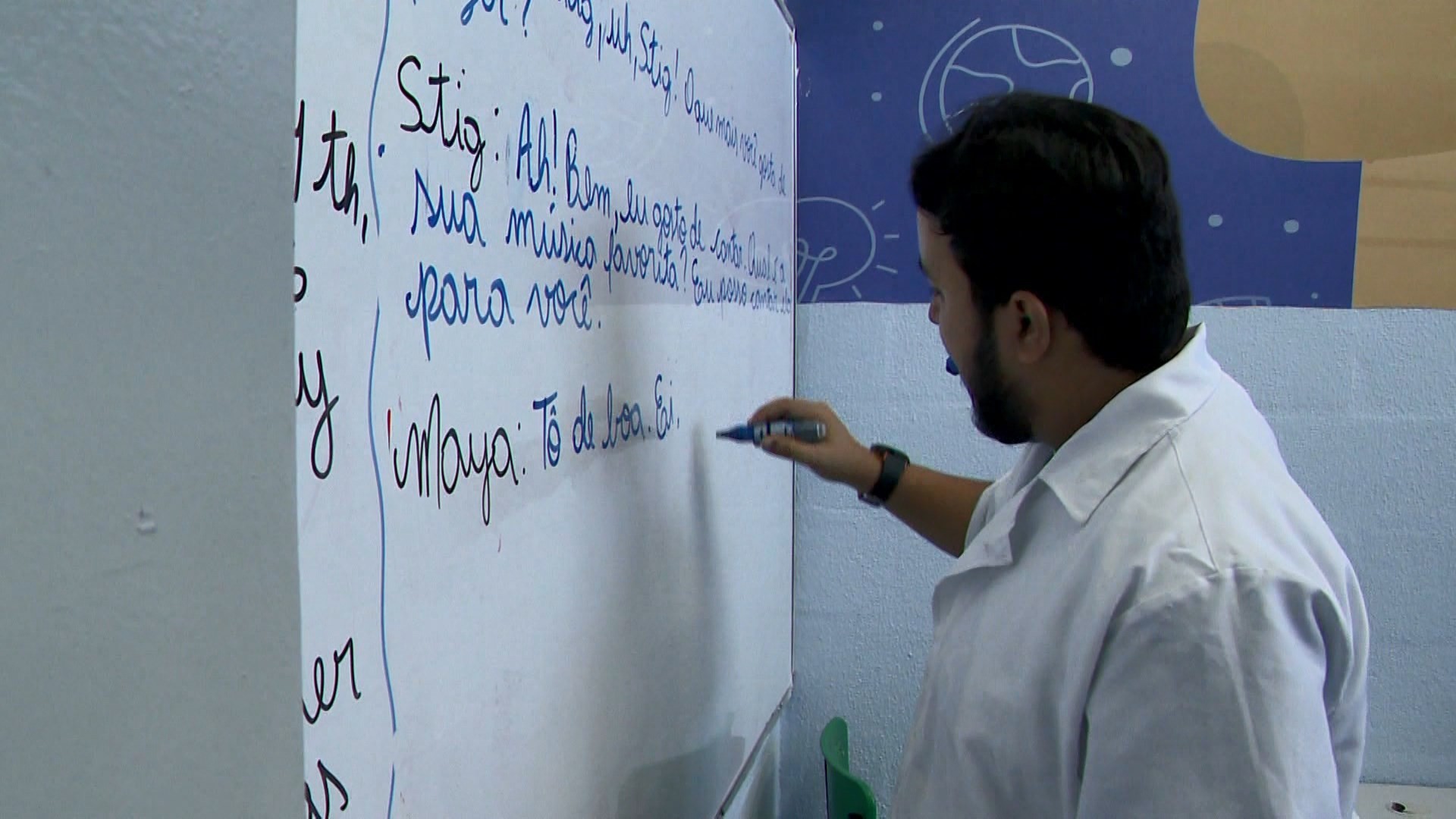 Mais de 5 mil vagas estão abertas para cursos gratuitos de inglês e espanhol no ES; veja quem pode concorrer