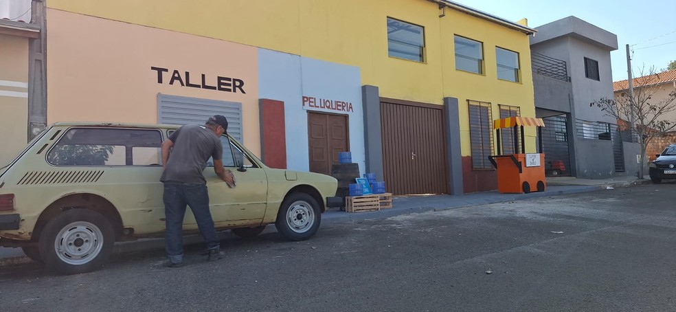 Homem gasta mais de R$100 mil para transformar casa em vila do Chaves em Piraju (SP) — Foto: Arquivo Pessoal/Lucas Ferreira Gomes