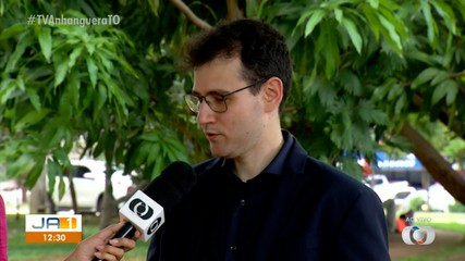Médico explica quais condições podem levar crianças a fazer xixi na cama