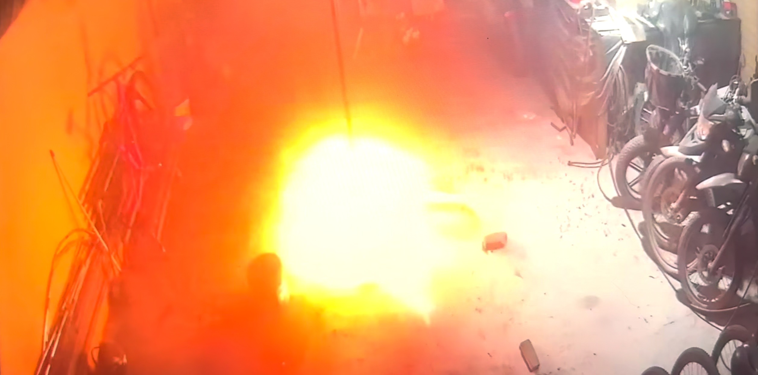 Explosão de bateria em Noronha: alerta à segurança ⚠️🔥