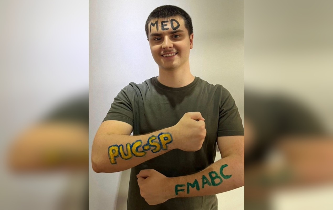 Jovem de 18 anos estuda mais de dez horas por dia e alcança nota 980 na redação do Enem: ‘Frutos da dedicação’, diz