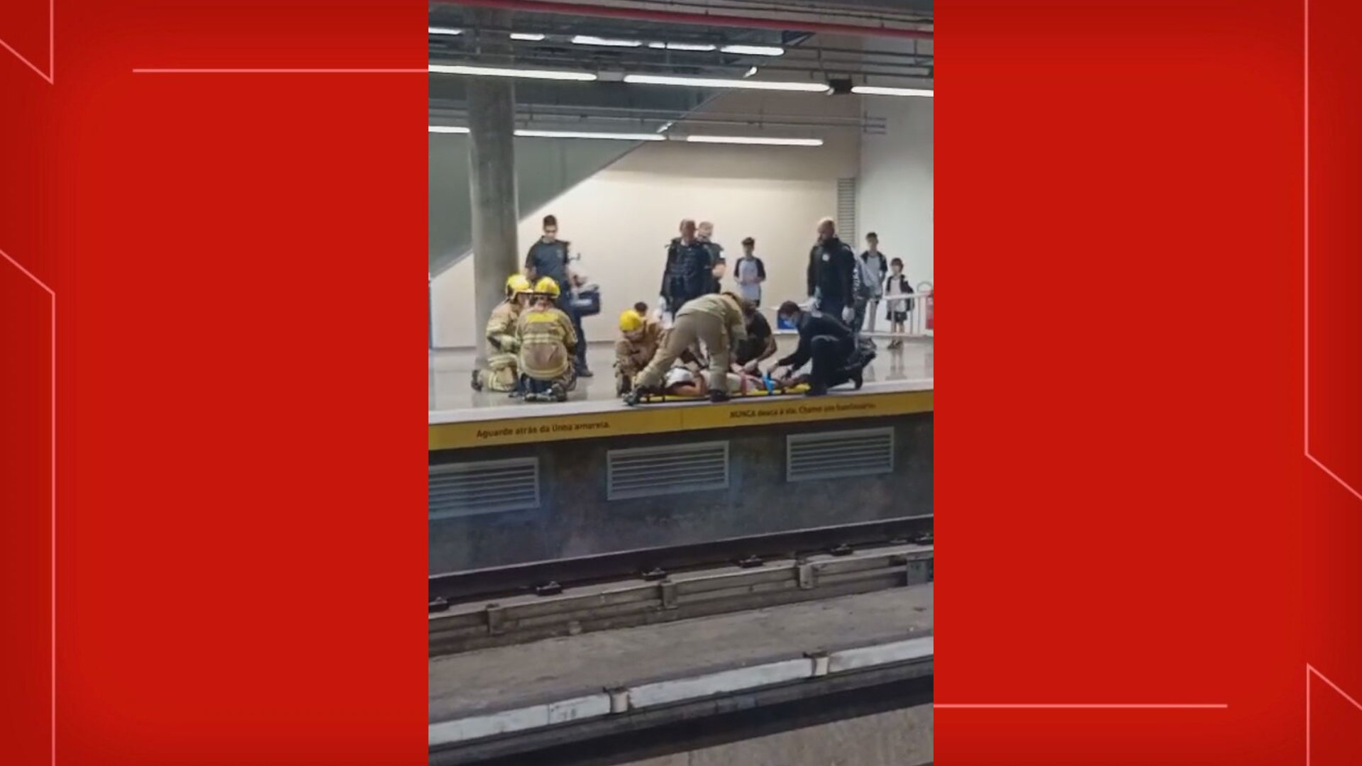 VÍDEO: Mulher cai nos trilhos do metrô e trens são paralisados no DF