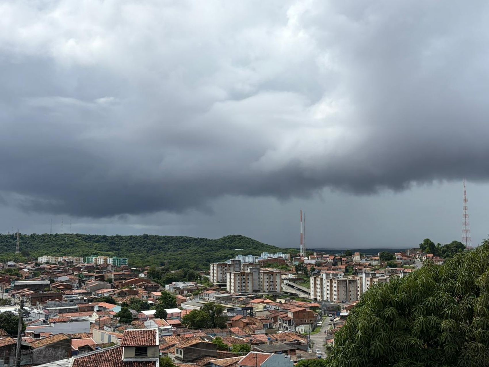 Defesa Civil de Sergipe emite alerta de chuvas moderadas para esta terça- feira 