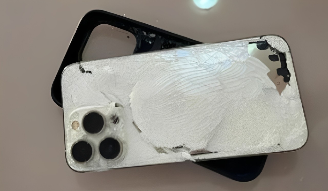 Homem tem crise de ciúmes ao ouvir áudio antigo no celular da esposa e acaba preso por violência doméstica em MG