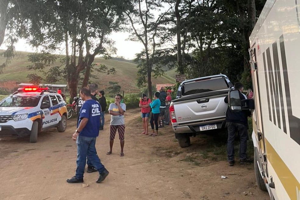 Bebê recém-nascido é achado em cova rasa no interior do Vale do Mucuri — Foto: Polícia Civil