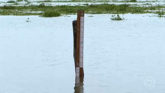 Lagoa dos Patos volta a subir e afeta rotina de quem vive no extremo sul do Rio Grande do Sul - Programa: Jornal Nacional 