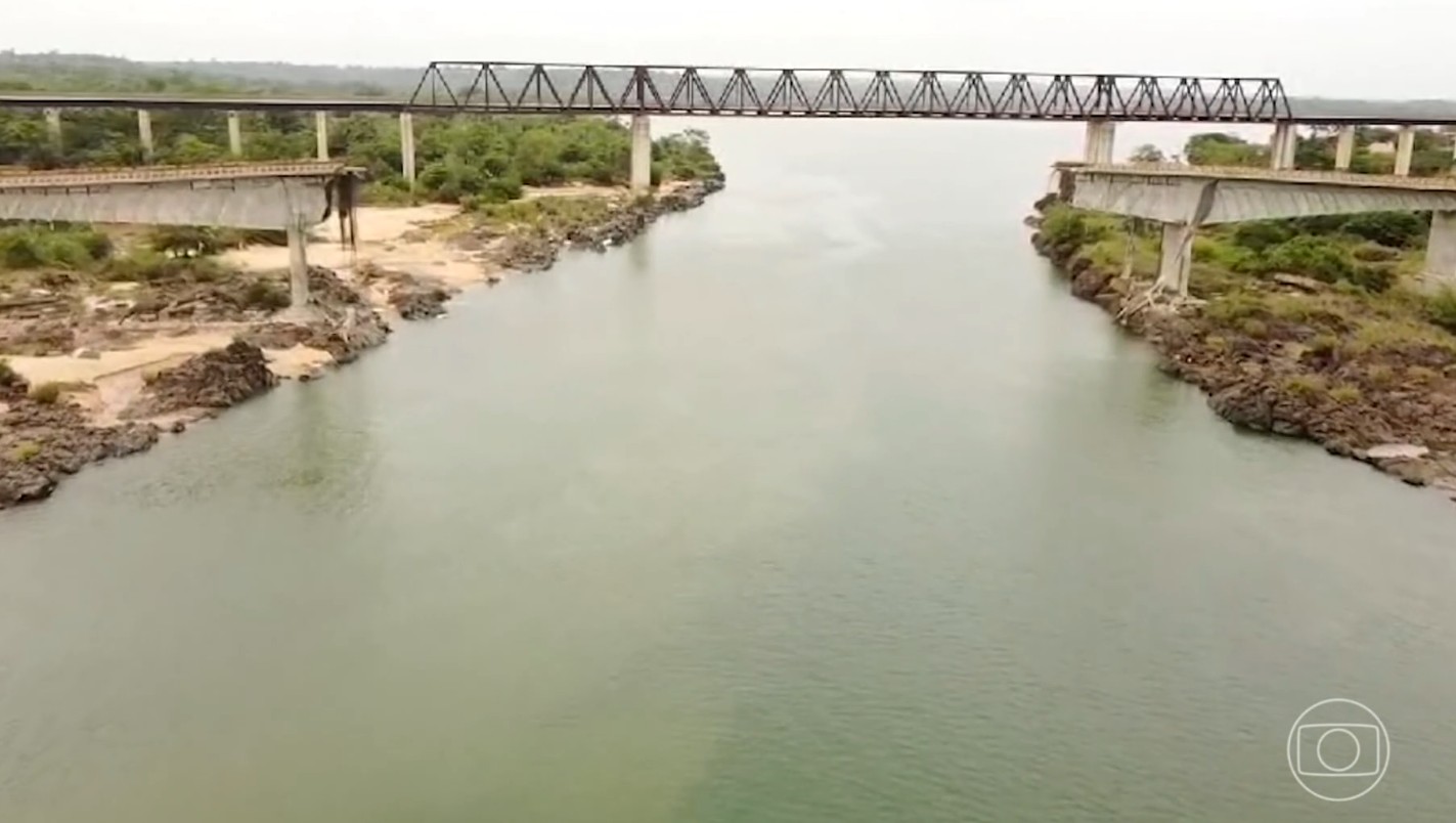 Ferrovia paralela à ponte entre Tocantins e o Maranhão não teve estrutura impactada pelo desabamento, diz empresa 