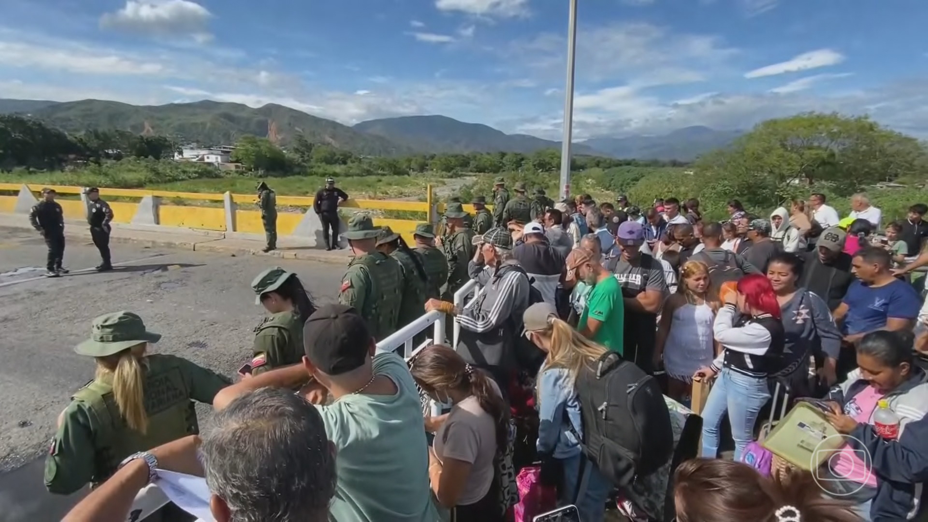 Forças Armadas da Venezuela fecham as fronteiras dois dias antes da eleição presidencial