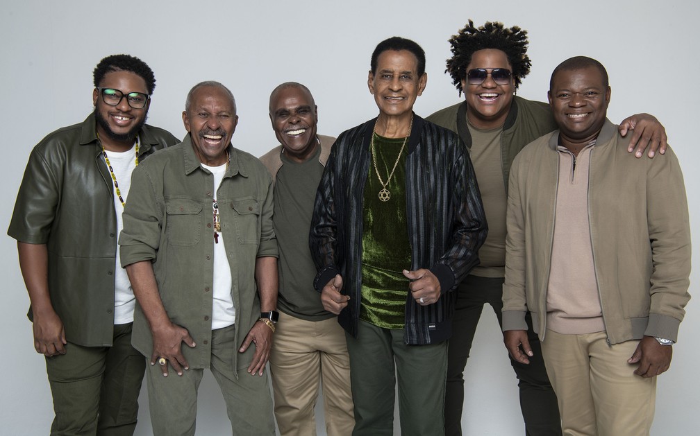 Fundo de Quintal apresenta sucessos da carreira em dois shows no Recife, Música em Pernambuco