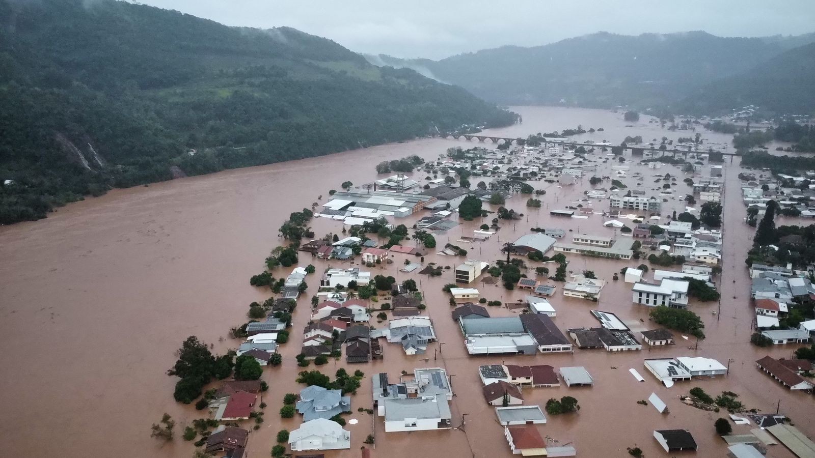 Enchentes no RS: cidades do centro-oeste paulista recebem doações para ajudar vítimas das chuvas; saiba onde e o que doar 