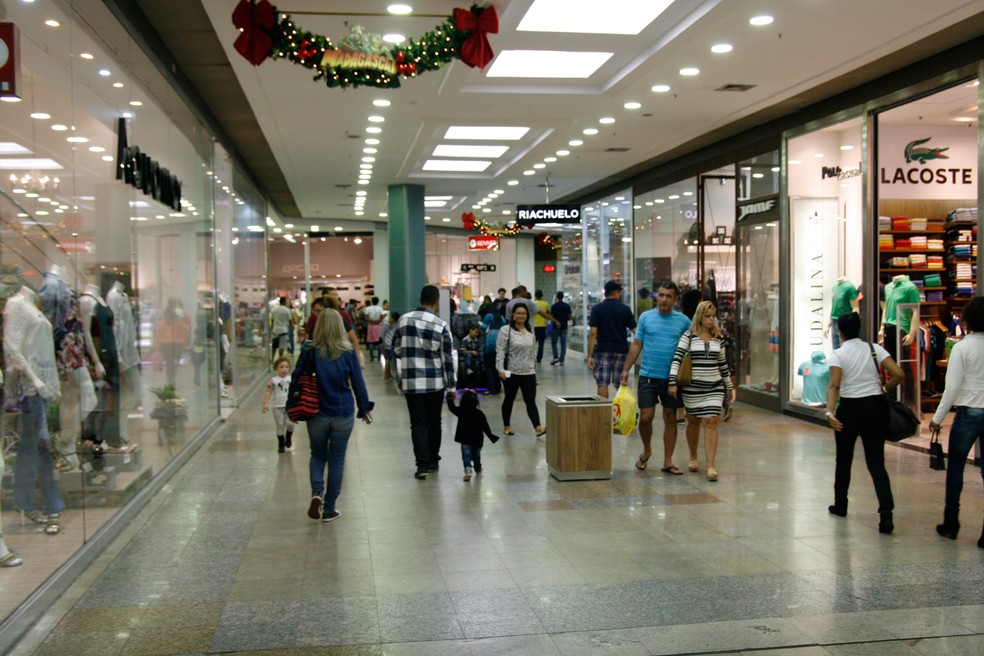 Shopping No Interior Do Shopping Em Escala Superior Do Westfarms