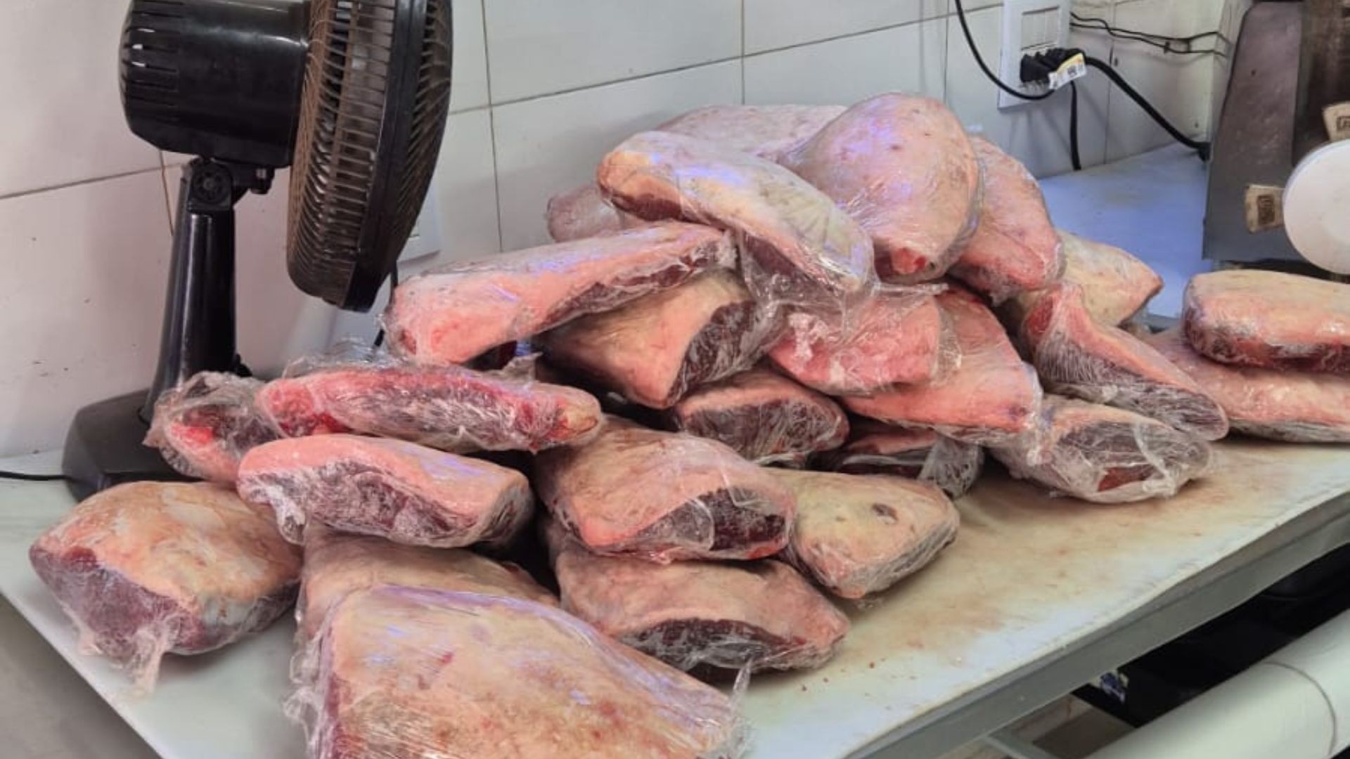Furto de mais de 2 toneladas de carne revela esquema de venda ilegal de picanha abaixo do preço de mercado