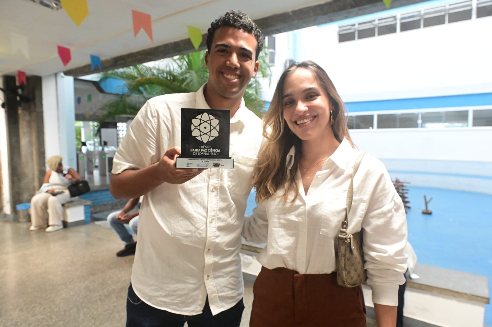 Reportagens do g1 e da TV Bahia recebem prêmio de jornalismo científico em Salvador