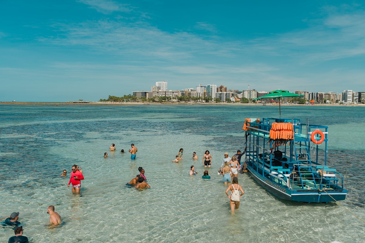 Maceió lidera como o principal destino turístico para famílias no país