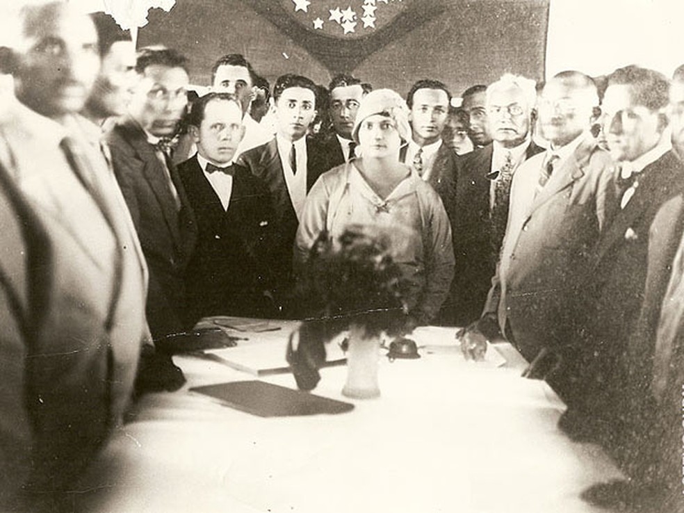 Alzira Soriano em seu gabinete no governo de Lajes — Foto: Arquivo 