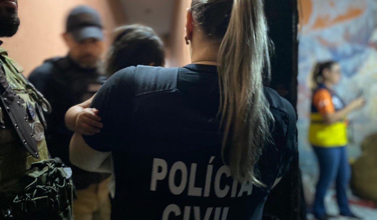 Duas crianças são resgatadas de hotel insalubre e festa é fechada na Zona Leste durante operações em Manaus