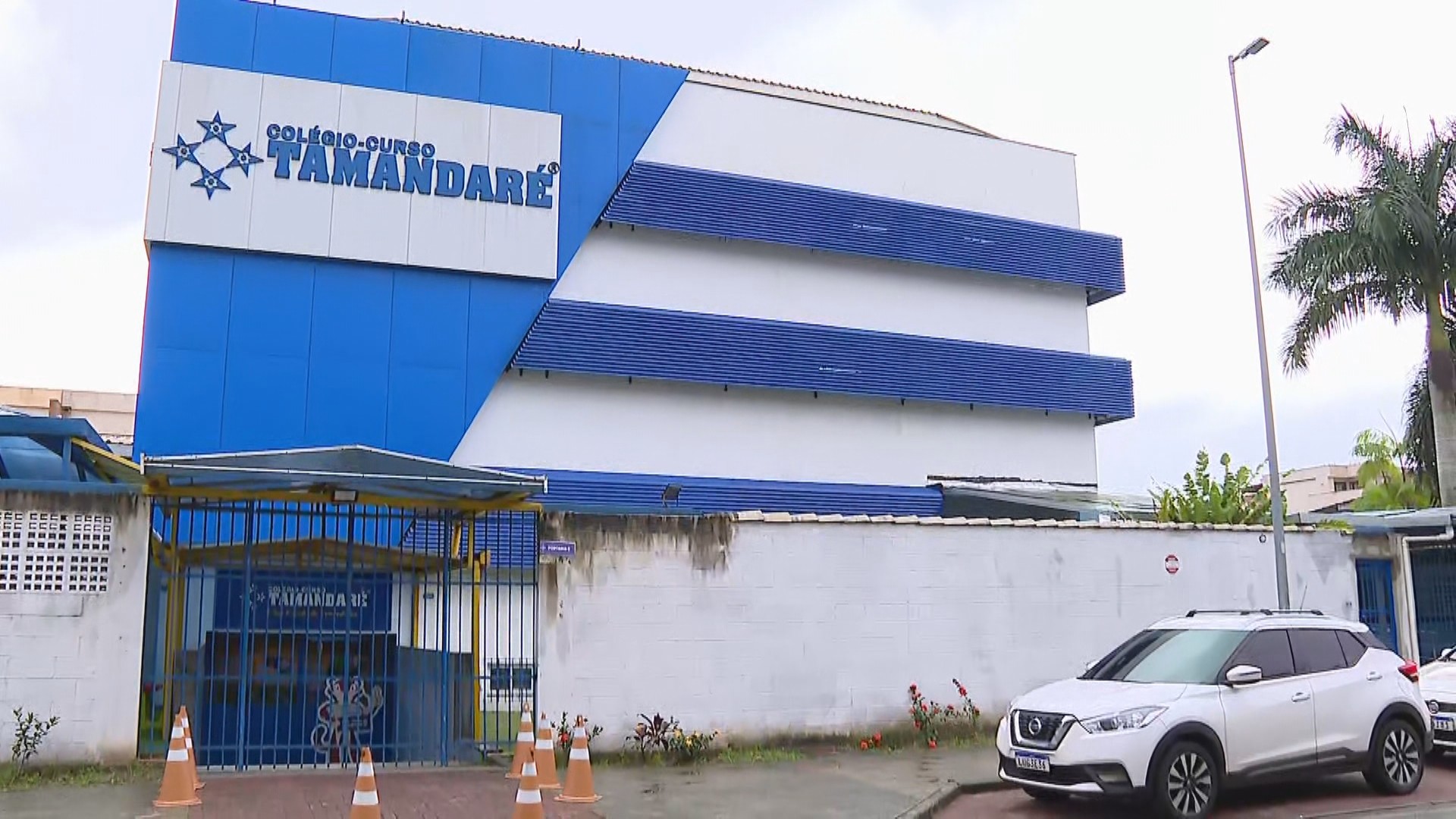 Alunos vão parar no hospital após compartilharem agulhas em feira de ciências em colégio privado do Recreio