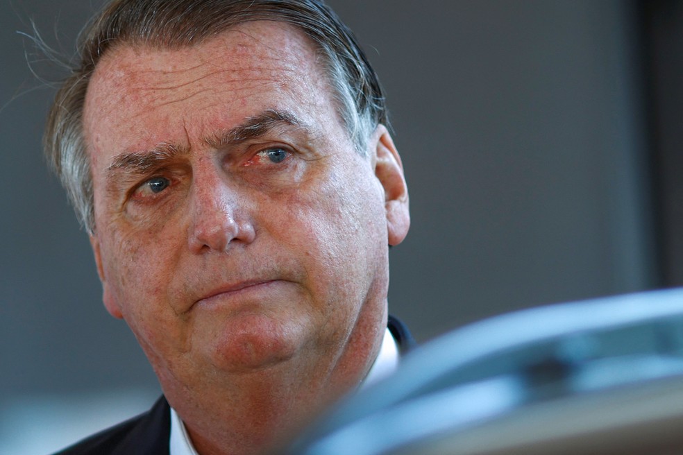Bolsonaro chega à PF para depor na investigação sobre fraude em cartões de vacina | Política | G1