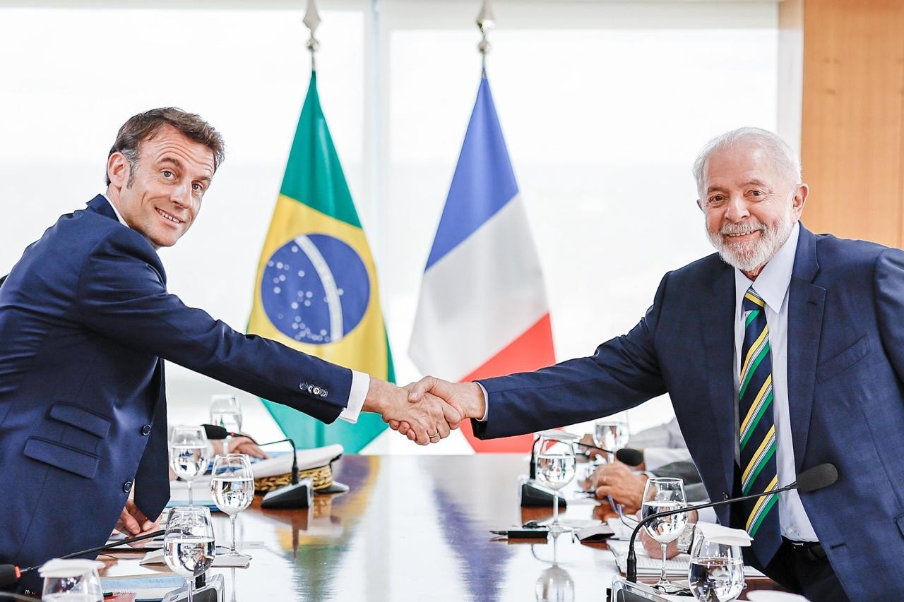 Muito além do bromance: o que Macron e Lula têm em comum e onde divergem