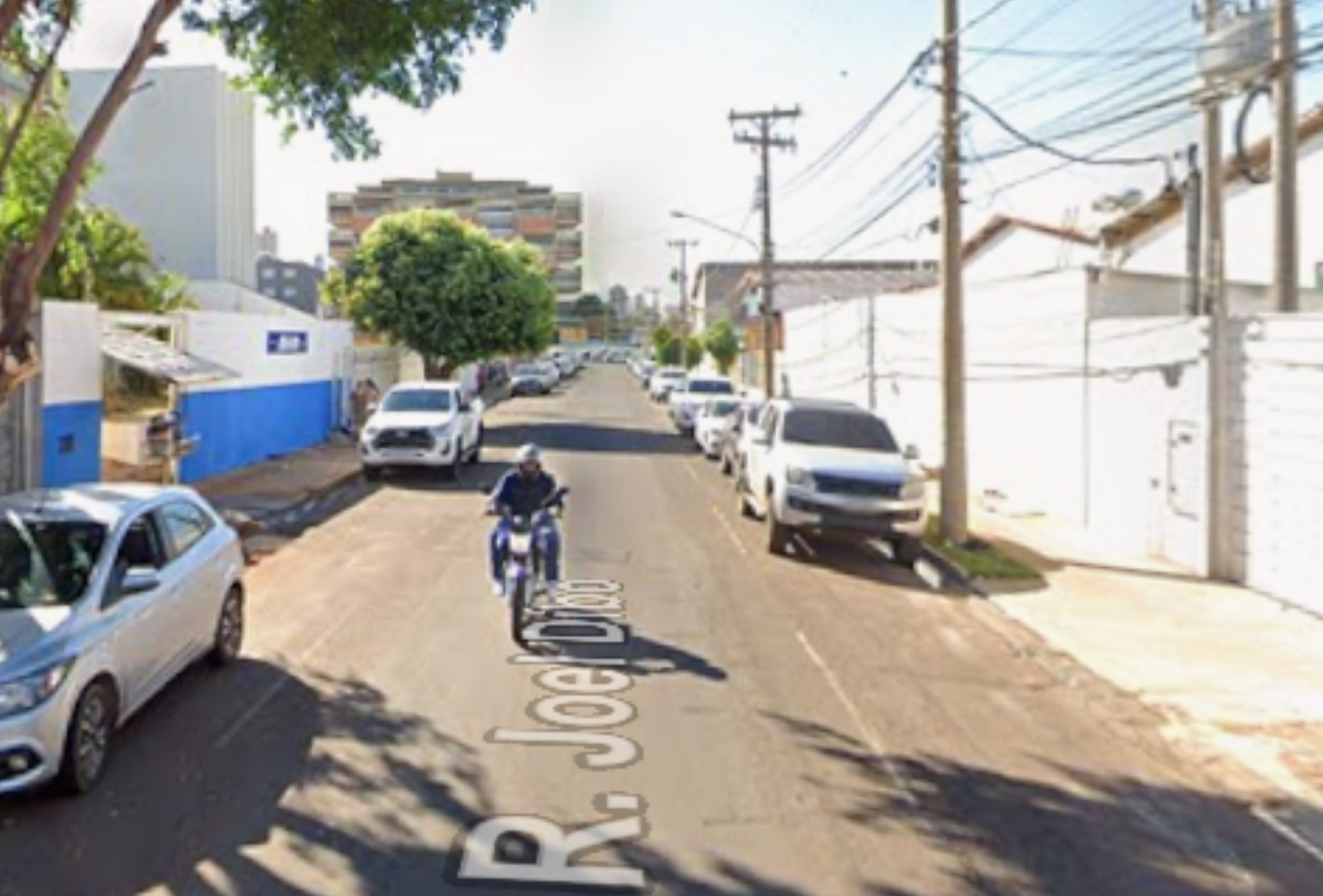 Morador de rua é agredido a pedradas durante a madrugada e encontrado caído na rua