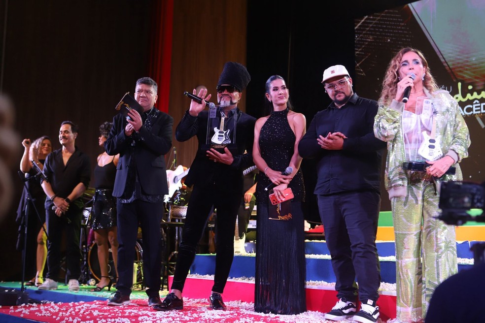 Primeira edição do prêmio Troféu Armandinho & Irmãos Macêdo — Foto: Rosa Tunes