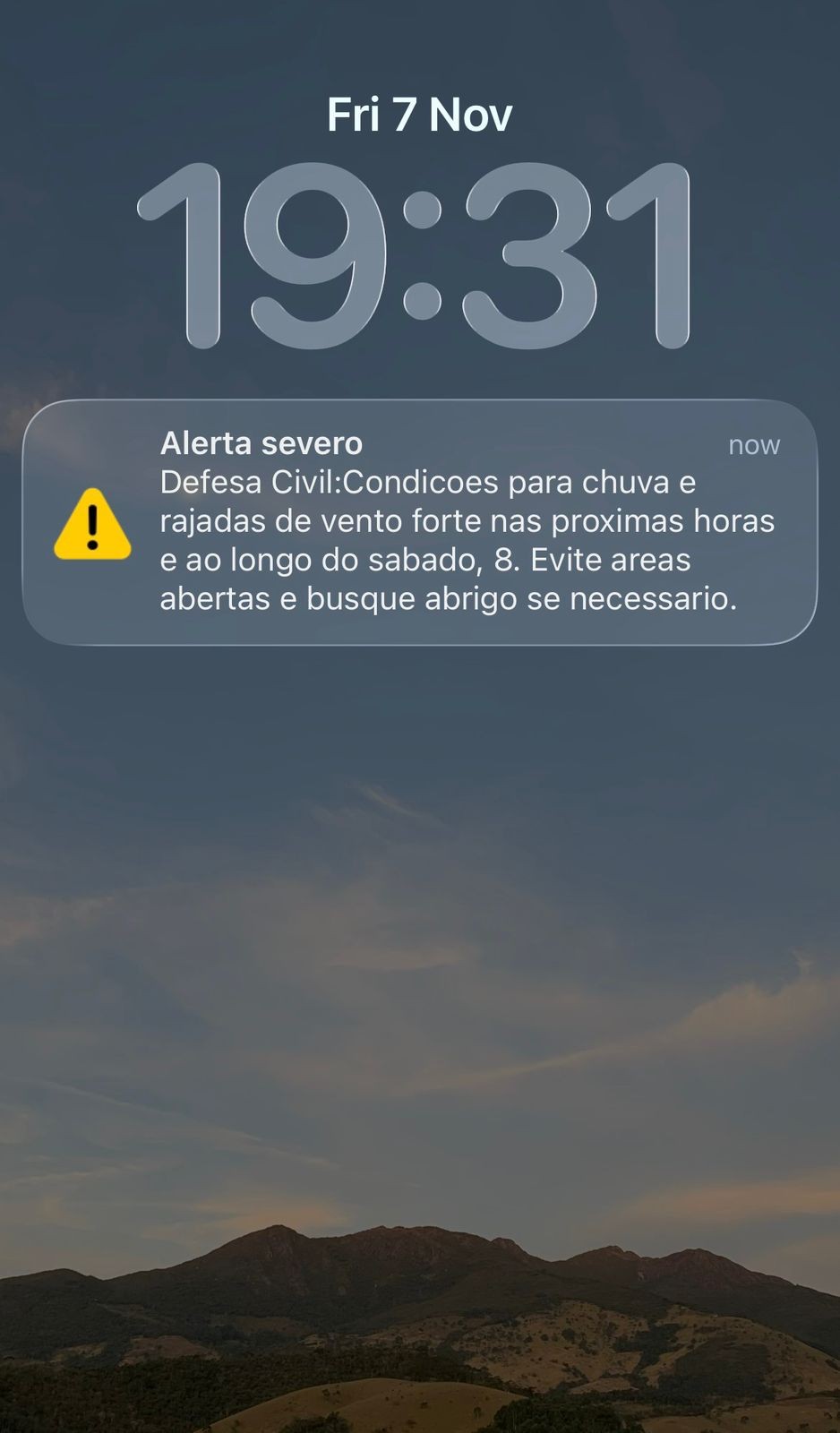 Com passagem de ciclone, Defesa Civil emite 'alerta severo' para chuva forte no Vale do Paraíba; ventania pode atingir 115 km/h