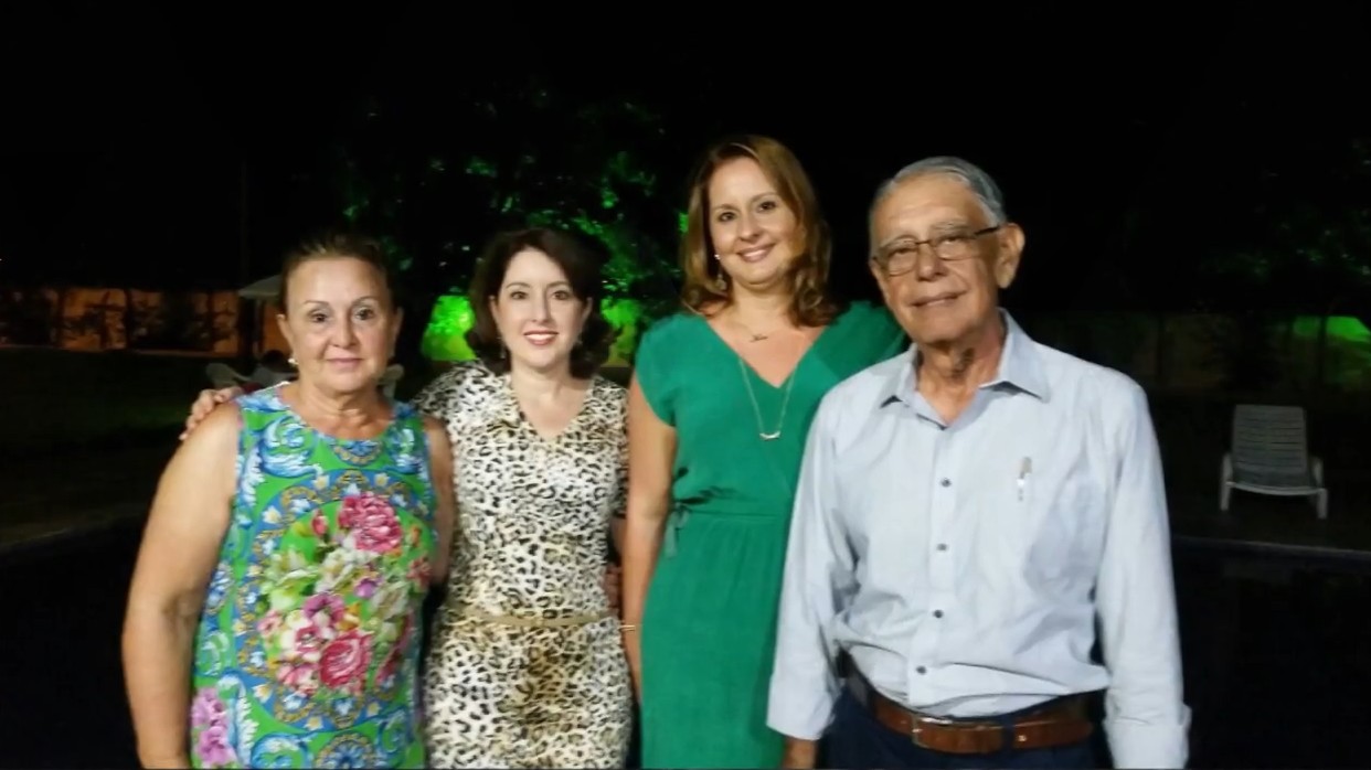 História de amor de 45 anos: filhas transformam cinzas dos pais em diamante