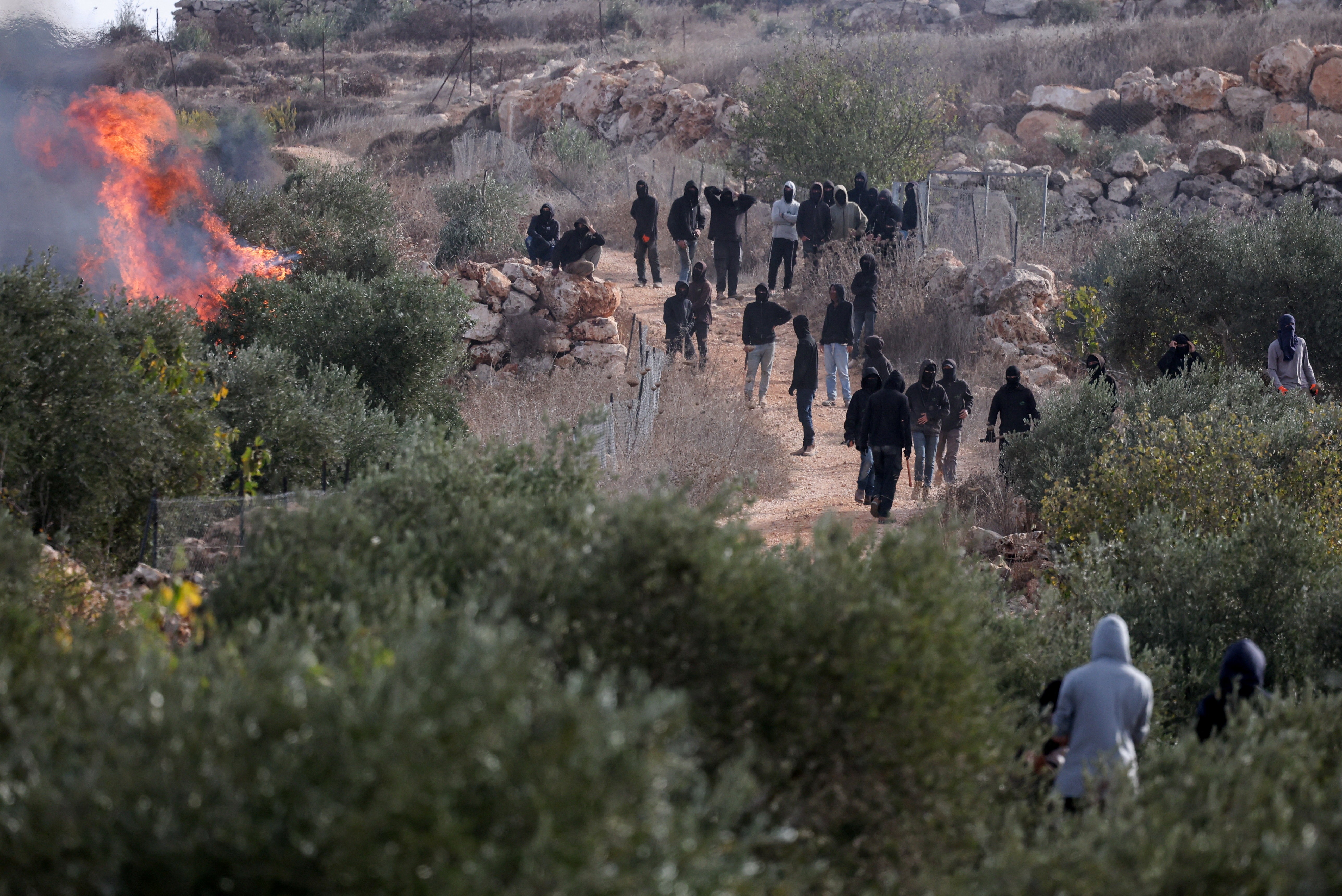 Polícia de Israel prende 10 suspeitos por ataques a jornalista e diplomatas na Cisjordânia