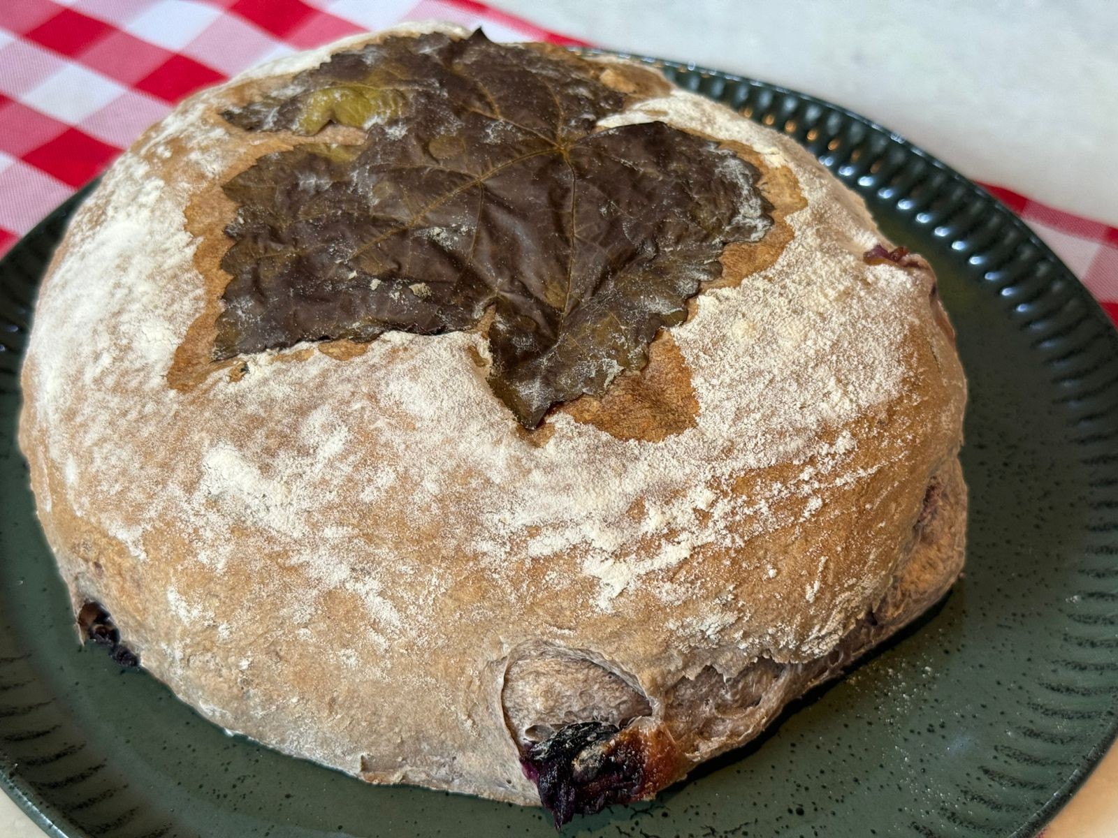 Sabor de casa: aprenda a fazer pão italiano de uva  